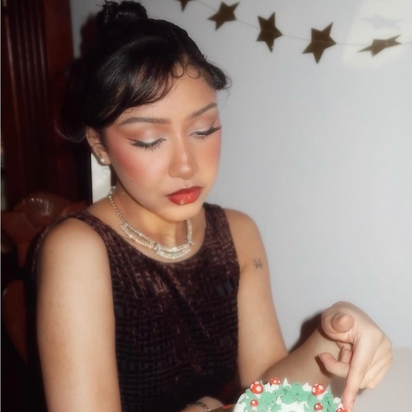 Meet your Posher, Jill - Picture 7 of 7